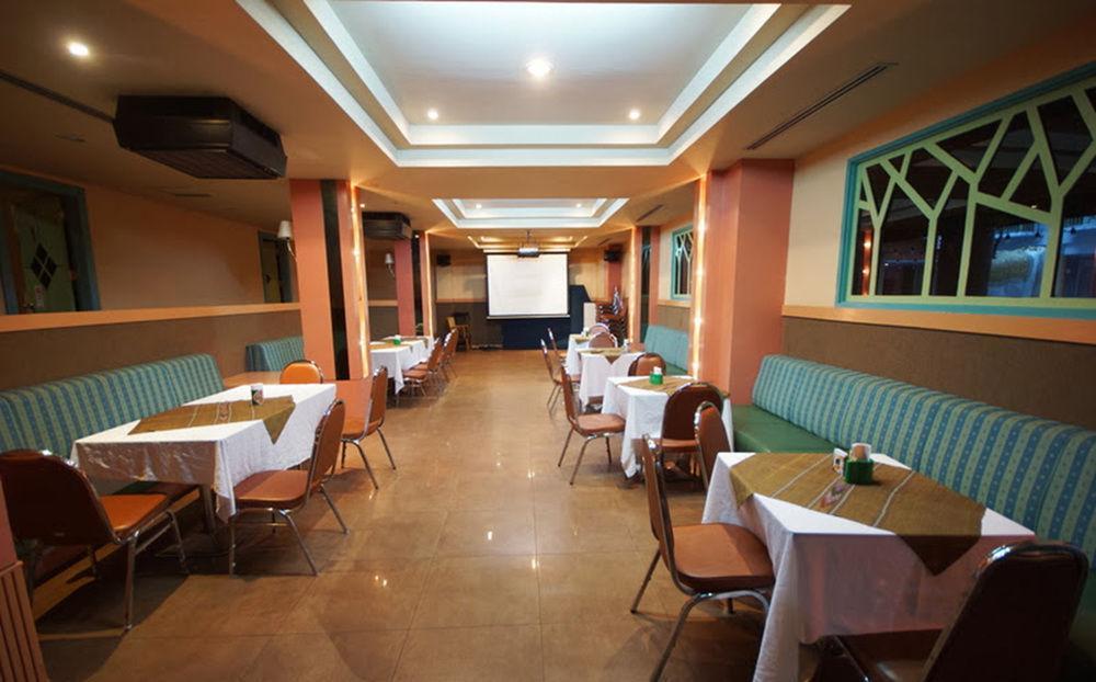 Dhevaraj Hotel Nan Extérieur photo