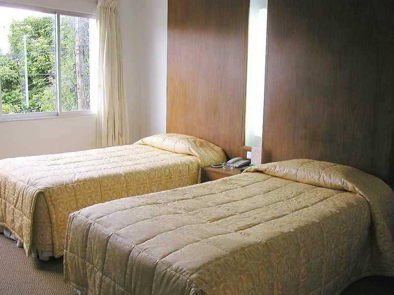 Dhevaraj Hotel Nan Extérieur photo